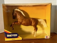 Breyer Fighting Stallion #949 Clue II American Quarter Horse 1996-97 MADE IN USA