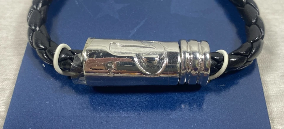 Lot of 75 - MLB Official Philadelphia Phillies Magnetic Bracelets 101464 - NEW - Image 3 of 4