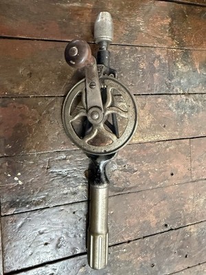 Vintage Goodell Pratt No 2 Hand Drill Eggbeater Drill USA Wood Handle Works