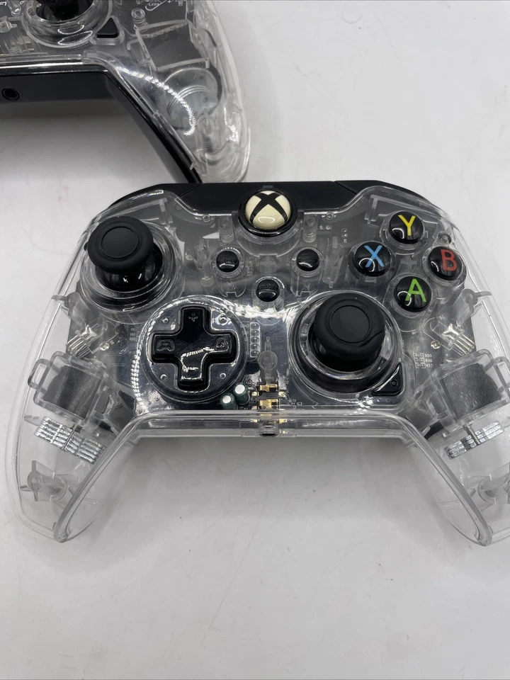 Afterglow Prismatic & 049-005-1 Controllers For Xbox One-Clear, No Cord Lot Of 2 - Image 3 of 4