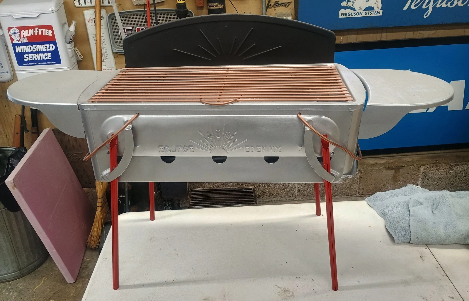 Vintage Eclipse 400 Portable Camping Picnic Charcoal Grill
Opens in a new window or tab