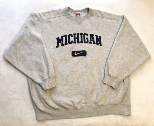 Vintage Nike Team Sports Crewneck 