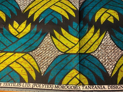 Sewing Fabric 21st Century Textiles Polytex Tanzania Graphic Print 70” x 42" - Picture 3 of 7