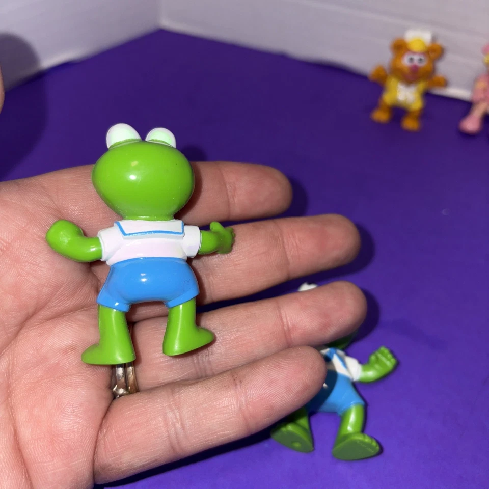 lote de 6 bonecos Disney Muppet Babies Piggy Kermit Fozzie bebê usado - Imagem 3 de 4