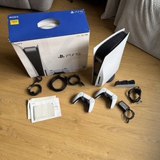 SONY PLAYSTATION 5 PS5 825GB DISC EDITION CONSOLE BUNDLE 2 CONTROLLERS DOCK