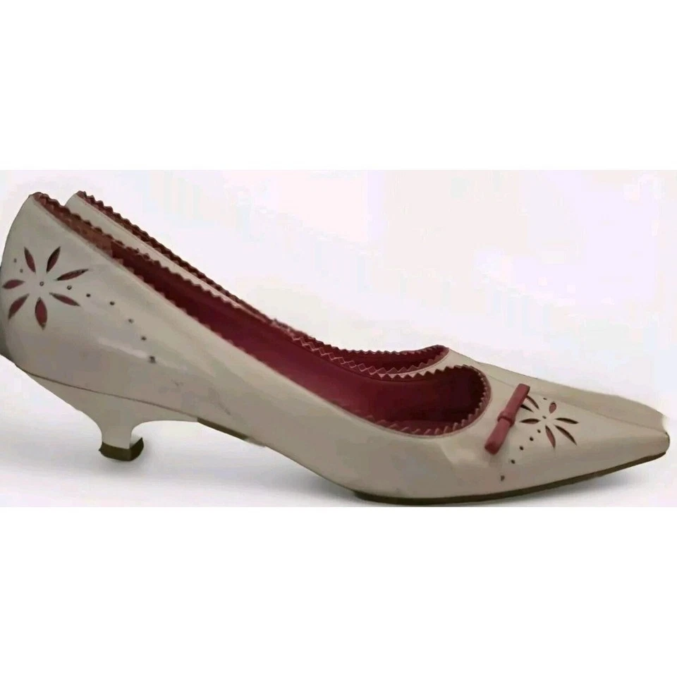 Sapatos BCBG Paris Y2K estilo vintage floral rosa salto branco gatinho arco tamanho 9 B - Imagem 2 de 4