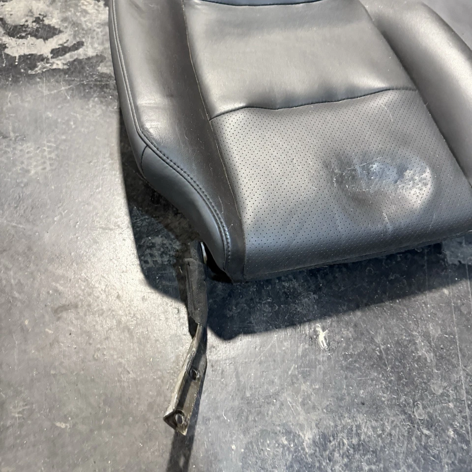 03-06 Infiniti G35 Coupe assento traseiro encosto almofada superior couro preto - Imagem 2 de 4