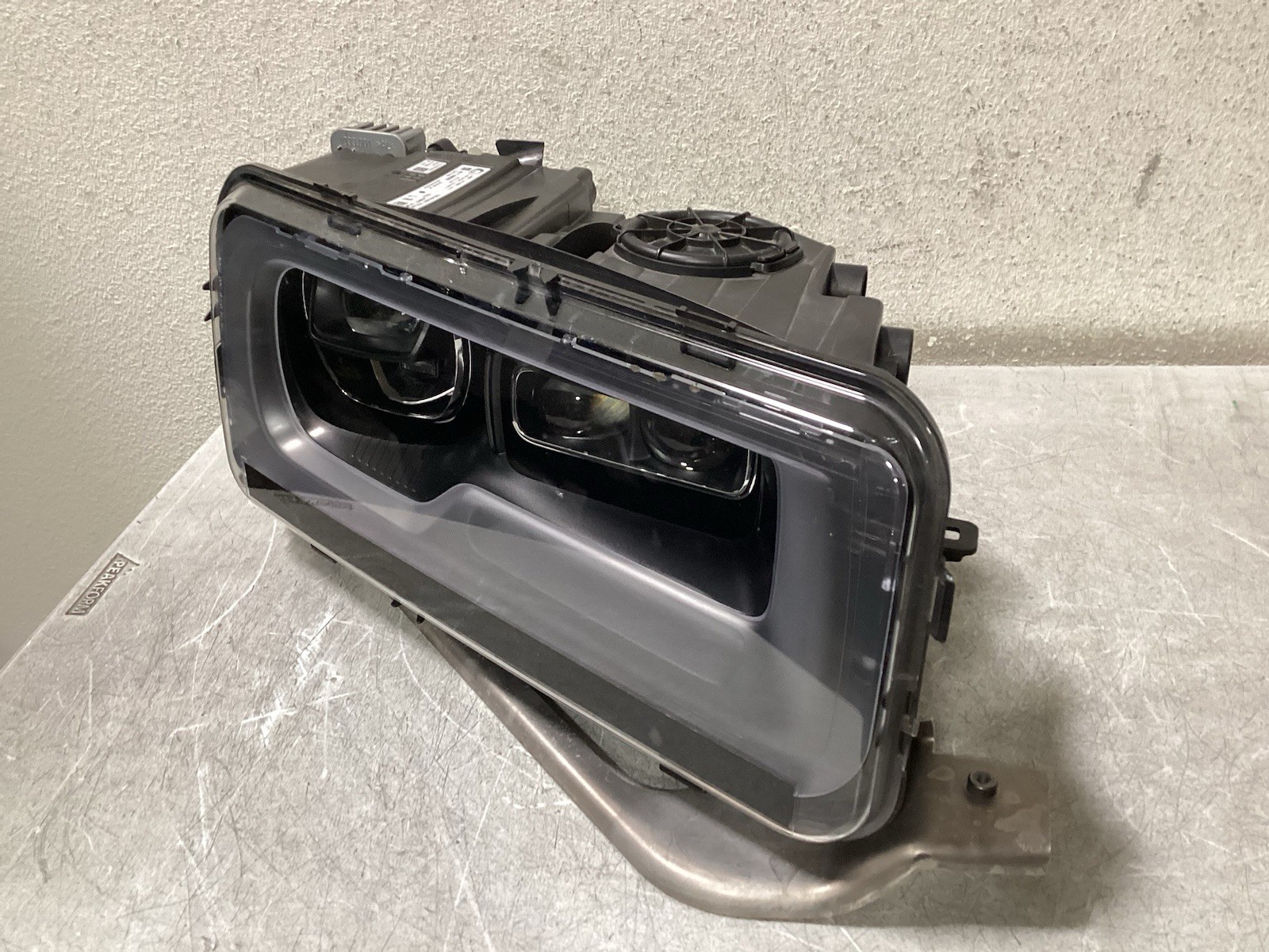 2019 2020 2021 2022 2023 Rolls Royce CULLINAN Right Headlight Used OEM Complete