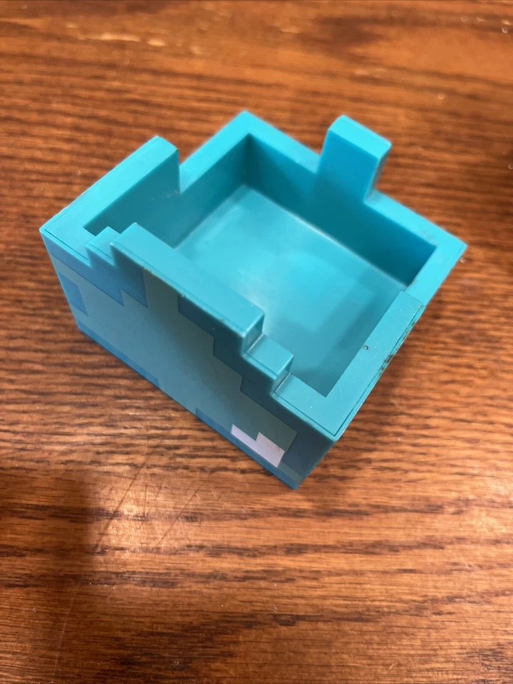 6-дюймовая фигурка Minecraft Steve винил Mojang 2013 только со шлемом - Изображение 4 из 4