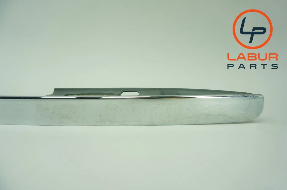 W164 06-11 Mercedes ML Class Rear Trunk Lid Handle Trim Molding Z4696 - Image 2 of 4