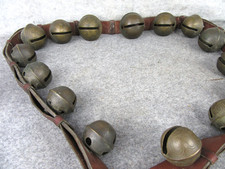 Antique Christmas 15 Graduated Brass Horse Winter Sleigh Bells w Leather Strap