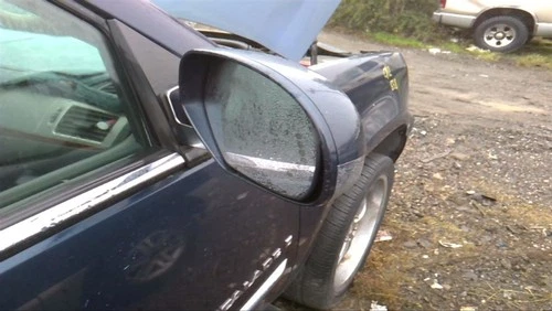 Passenger Side View Mirror Power With Turn Signal Fits 07-08 ESCALADE 27199007