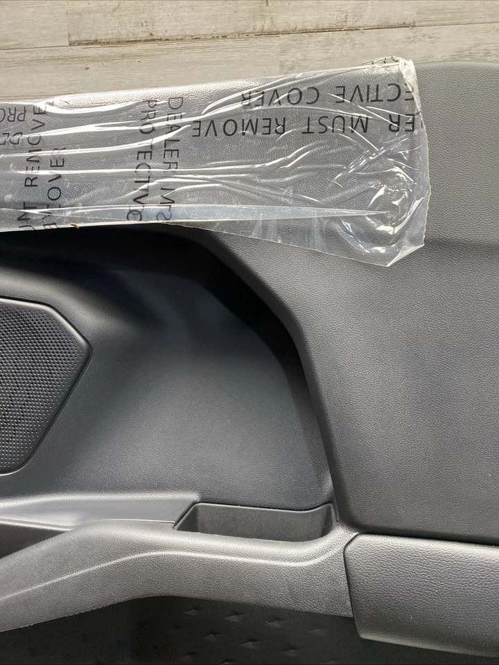 Ford LJ6Z-7823943-CB Panel Puerta Tapicería Inferior 2020-2022 Ford Escape Foto 4 de 4