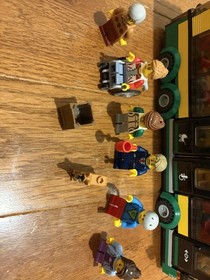 LEGO CITY Bus Station 60154 100% COMPLETE + All Minifigures DISASSEMBLED