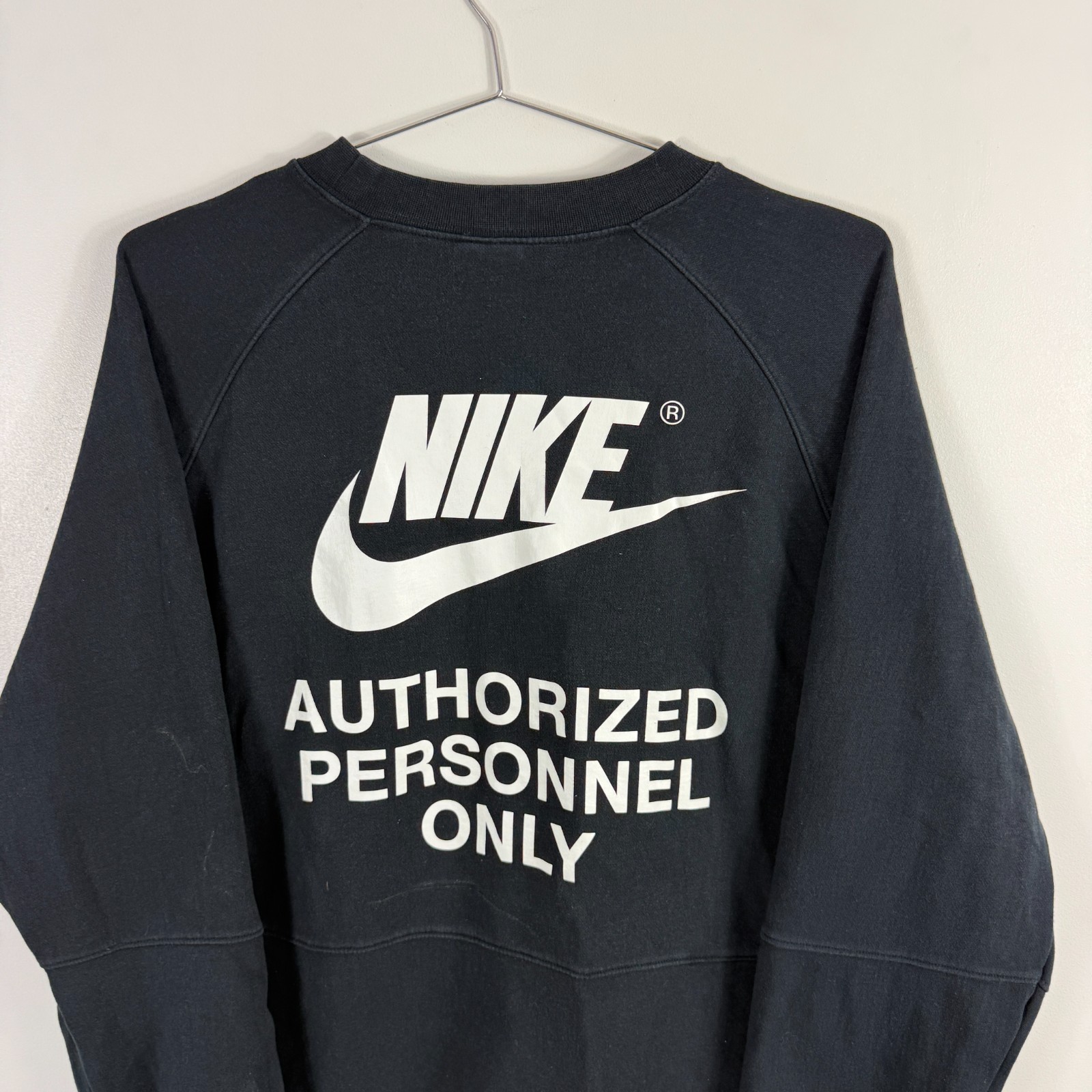 Women's VTG Nike Authorized Personnel Only Black Graphic Size Large Sweatshirt image 2