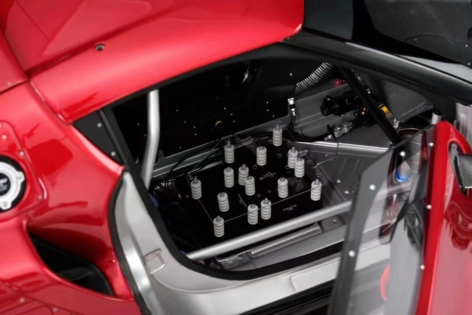 Ferrari 296 GT3 (Rosso Corsa) [Apertura completa] Di: Amalgama scala 1:8 - Immagine 3 di 4