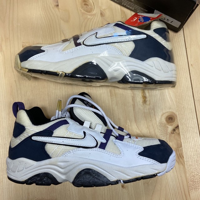 old school nike cross trainers