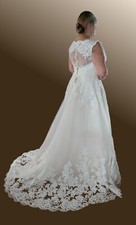 David's Bridal wedding dress WG3850 - Size 14 - Color IVYCHAM 