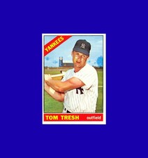1966 Topps Tom Tresh #205 - New York Yankees - Mint