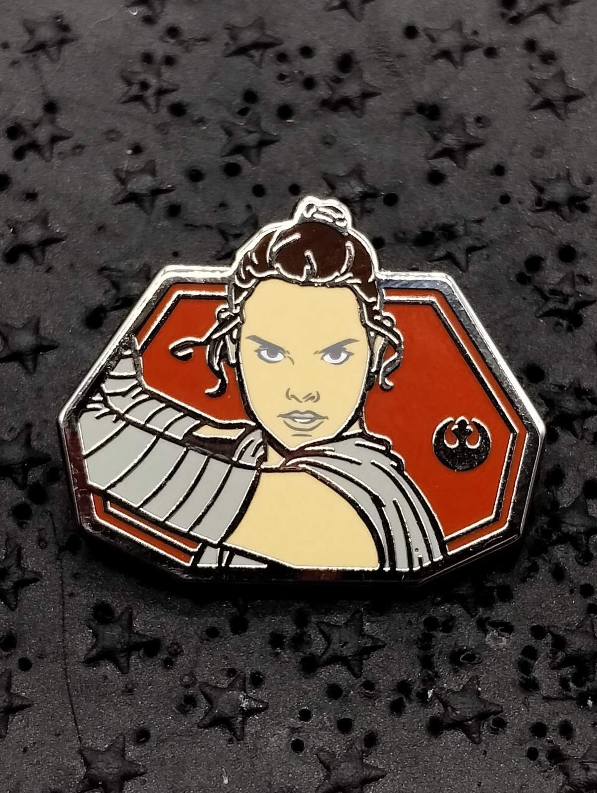 2020 Disney World - Hidden Mickey - Star Wars Rey Heroes Trading Pin