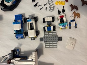 LEGO CITY LOT!: Off-Road Command Centre (4205) & Minifigs, Accessories, Vehicles