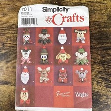 Simplicity Christmas Santa Elf Reindeer Crafts Vintage Uncut Pattern 7011