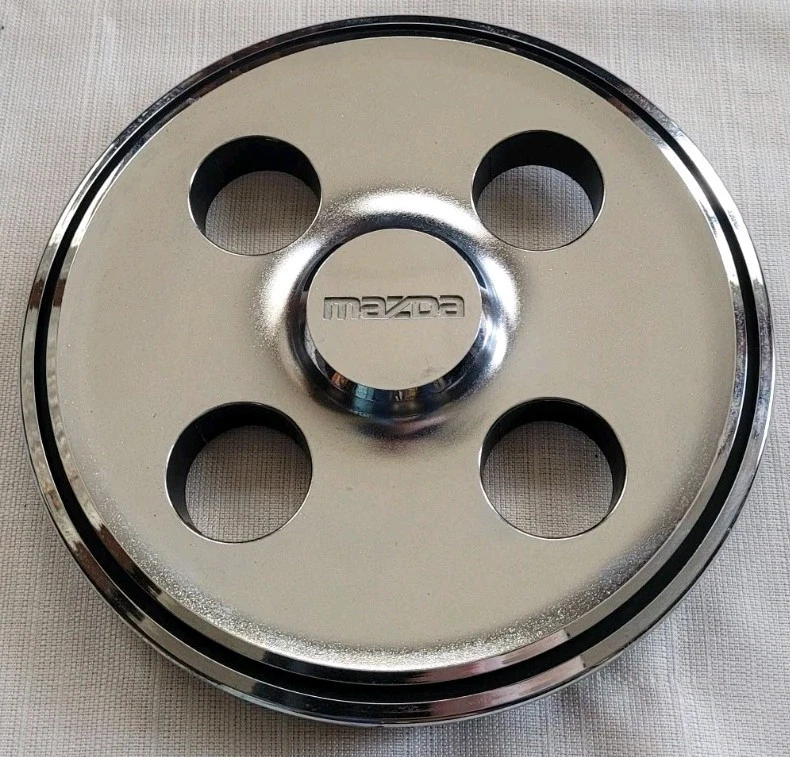 Tapa central llanta Mazda 626 1983-1985 fabricante de equipos originales  Foto 2 de 4