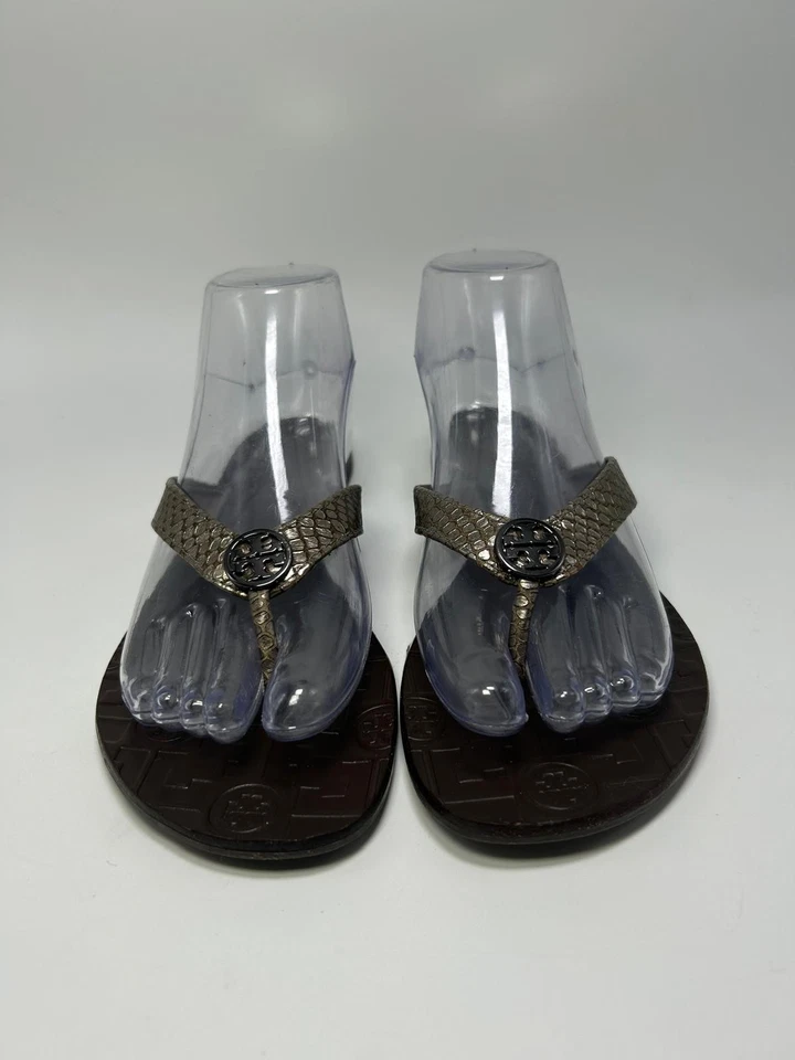 Sandalias Tory Burch THORA Tanga Chanclas Piel de Serpiente Plateadas Negras Gunmetal 8 Usadas Foto 2 de 4