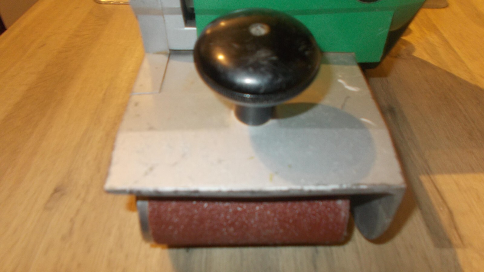 HITACHI KOKI SB110 110MM 230V 860900W BELT SANDER + 7 SAND BELTS MADE