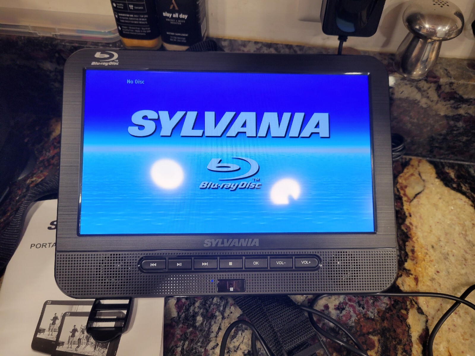 SYLVANIA 10.1 inch Dual Screen Portable Bluray(r) DVD Media Player