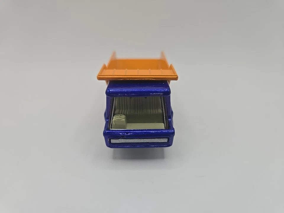 1975 Matchbox Lesney Superfast #23 Atlas Dump Truck Dark Blue/Orange - Image 2 of 4