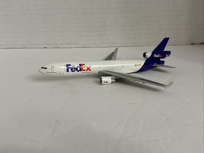 Dragon Wings 55048 McDonnell Douglas MD-11F FedEx N601FE Diecast Plane 1/400