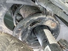 STOßDÄMPFER LINKS VORNE / 2624093 FÜR OPEL CORSA F P2JO 1.2 68