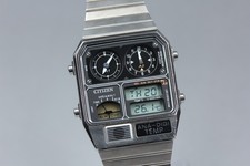 *N MINT* CITIZEN 8989-S116864 Ana-Digi Temp 33mm Silver Tank Quartz Orologio ...