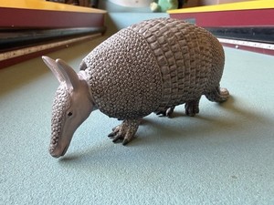 Safari Ltd 2006 Large ARMADILLO Figure Incredible Creatures Wildlife Toy
