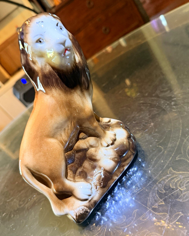Porcelain Lion Figurine - Lion Animal Porcelain Figurine Collectible Decor