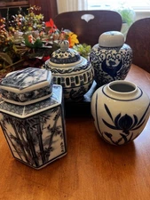 LOT 4 VTG Blue White  Chinoiserie Porcelain Ceramic Japan Ginger Jars Tea Caddy 