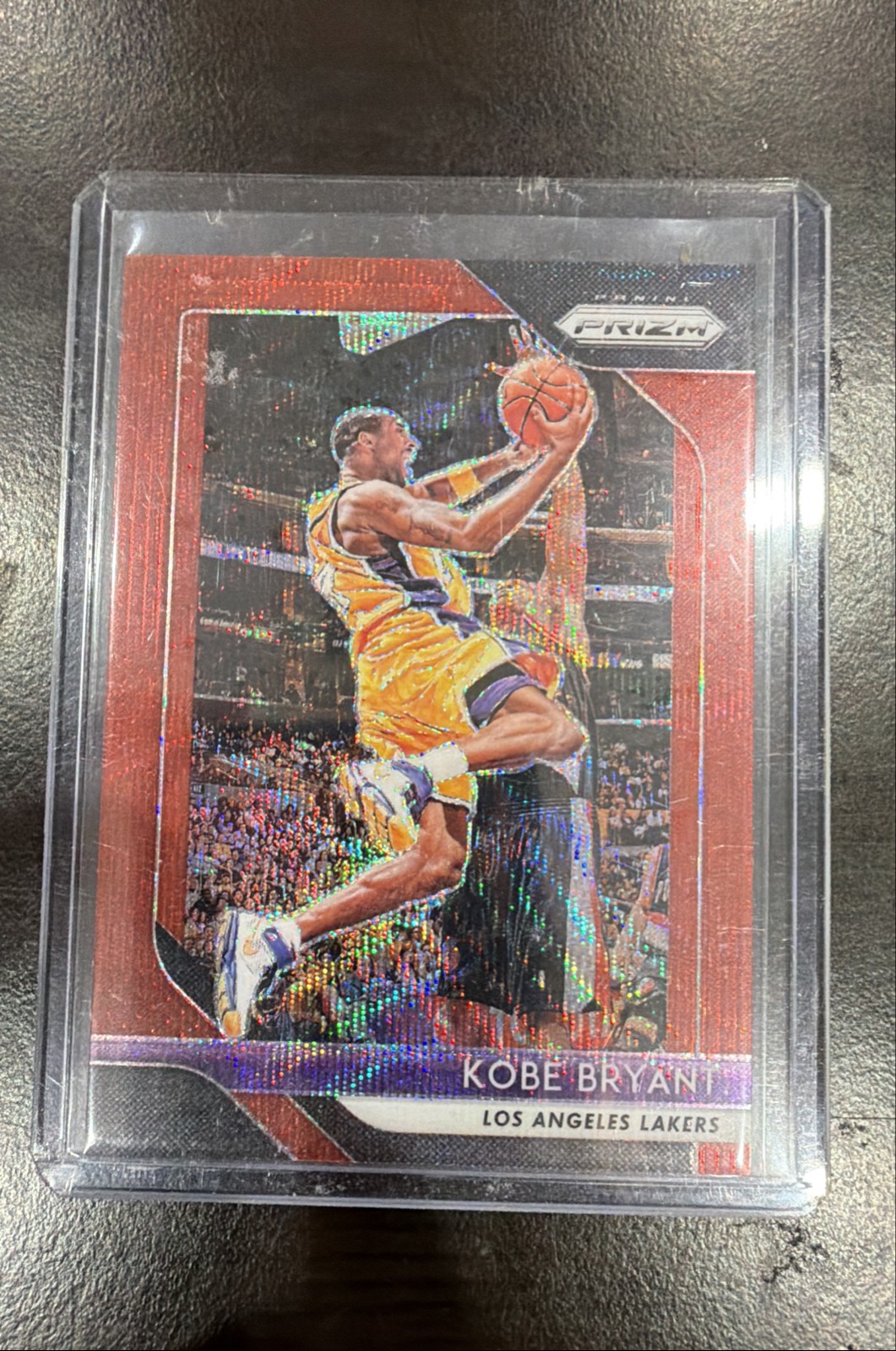 2018-19 Panini Prizm - Kobe Bryant #15 Ruby Wave Prizm
