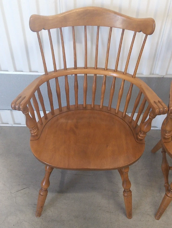 Set of 2 ETHAN ALLEN Heirloom Maple Nutmeg Comb Back Dining Arm Chairs - Image 2 of 4