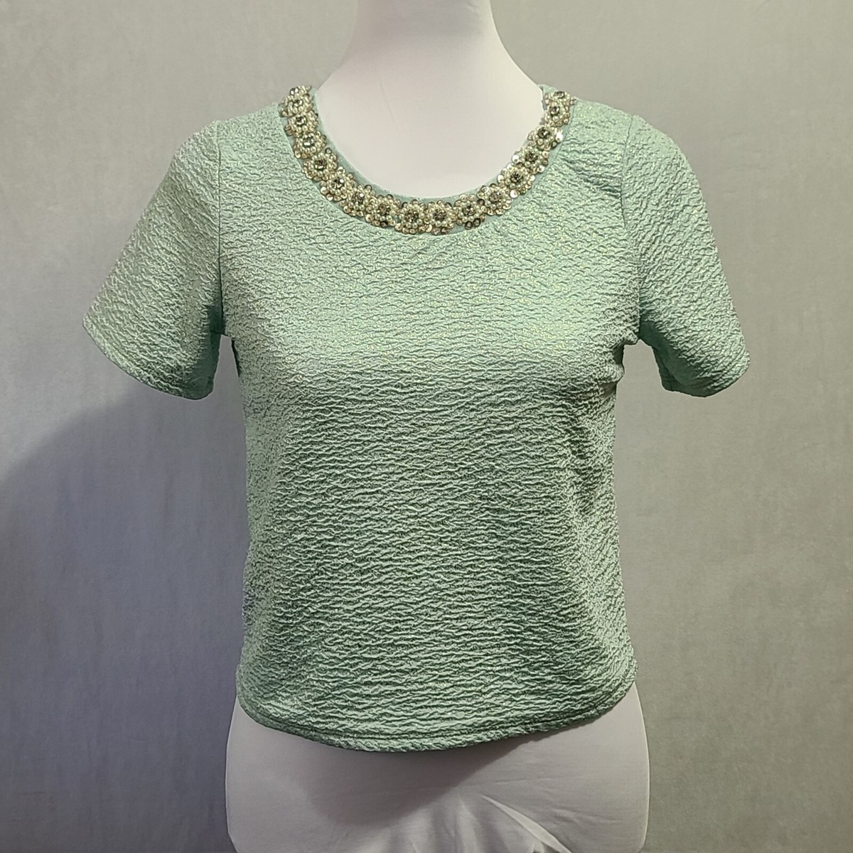 Rue 21 Mint Green Crop Top Size Small Sequin Bead Jewel Accent