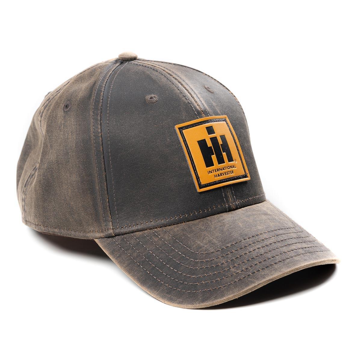 Кожаная кепка с логотипом IH и эмблемой Oil Distressed Premium Farm Cap Шляпа IHLBD 5890₽