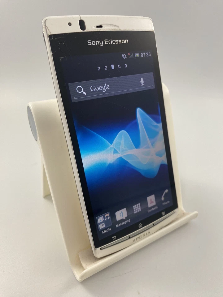 Teléfono inteligente Sony Xperia Arc S LT18i blanco desbloqueado 1 GB 8 MP 512 MB Android agrietado Foto 4 de 4