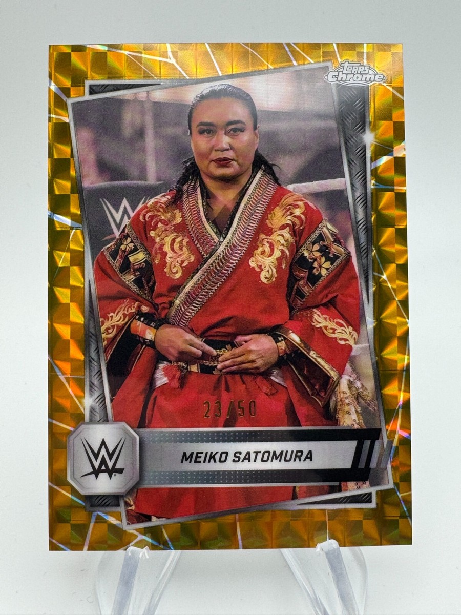 2025 Topps Chrome WWE MEIKO SATOMURA Gold Geometric