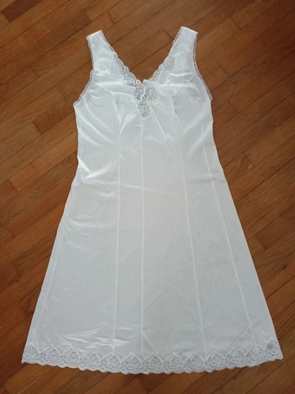 Jupon Un Fond De Robe Jupon fond de robe store