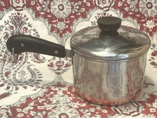 VTG Pre-1968 Revere Ware 1-1/2 Qt Sauce Pan w/Lid Stainless Sits Flat Nice