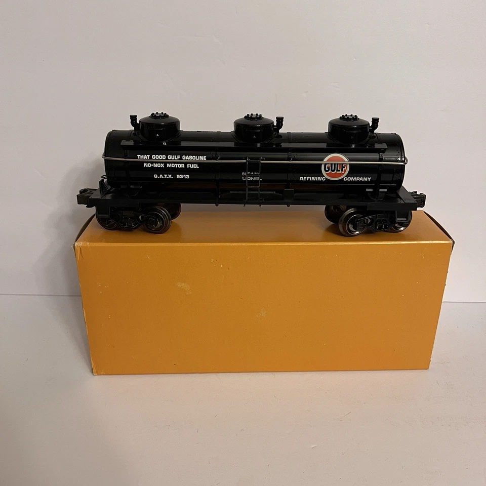 Lionel 6-9313 Limited Edition Series Gulf Three Dome Tank Car - Image 4 of 4