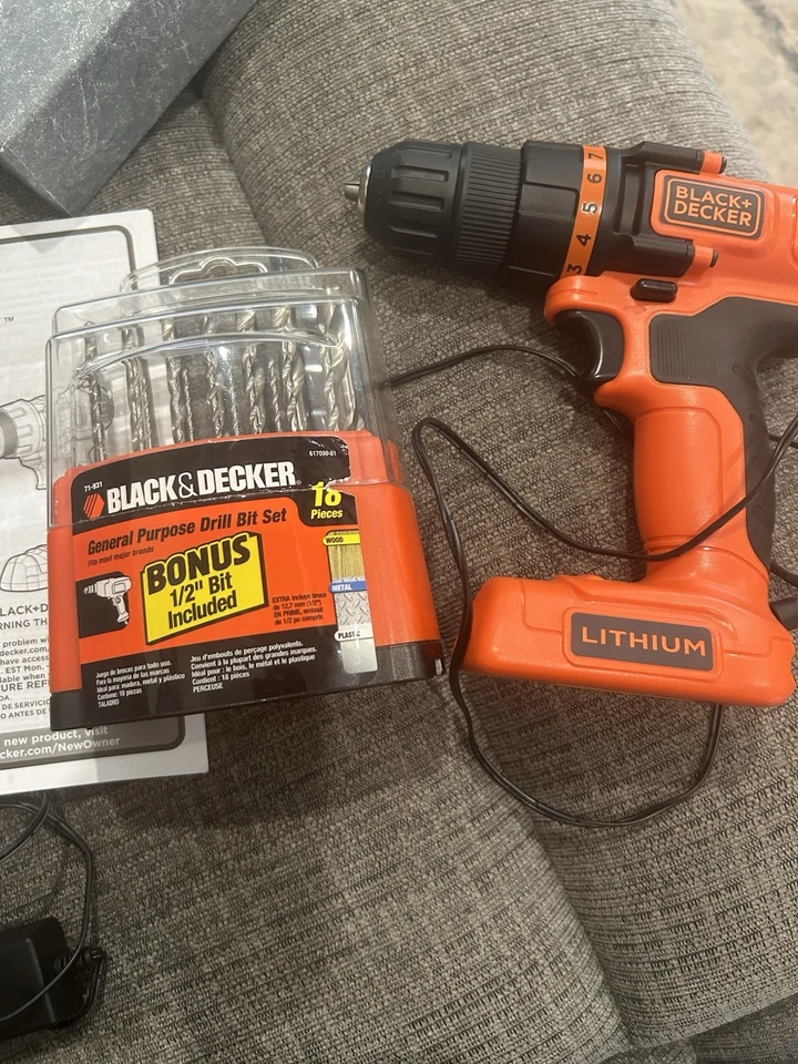 Taladro inalámbrico Black+decker Ldx127 con batería, cargador, juego de taladros Foto 2 de 2