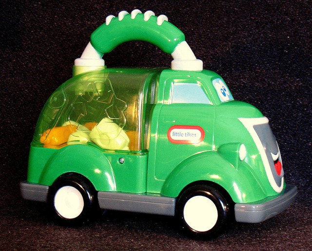 little tikes garbage truck ride on