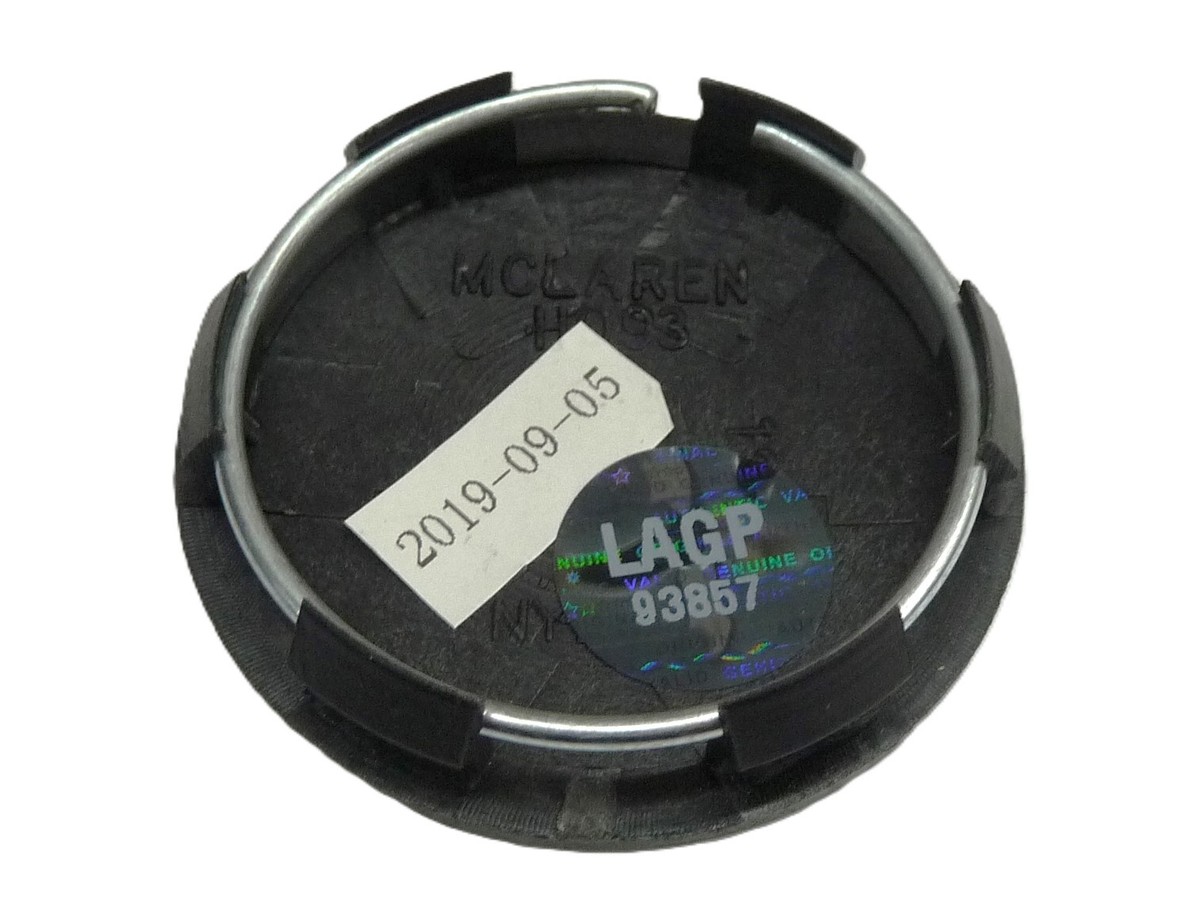 マクラーレン 純正　MP4-12C 650S チタン製クーラントキャップ 4 X Genuine McLaren Mp4-12c 650s Black Carbon Fibre Wheel Hub Cap
