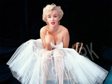Marilyn Monroe Pin-up High Quality Metal Magnet 3 x 4 inches 9503